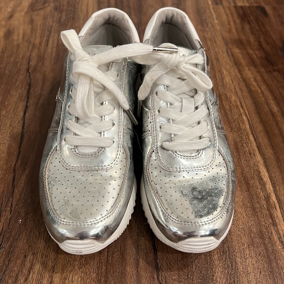 Michael Kors Silver Sneakers 5.5 - Picture 4 of 4